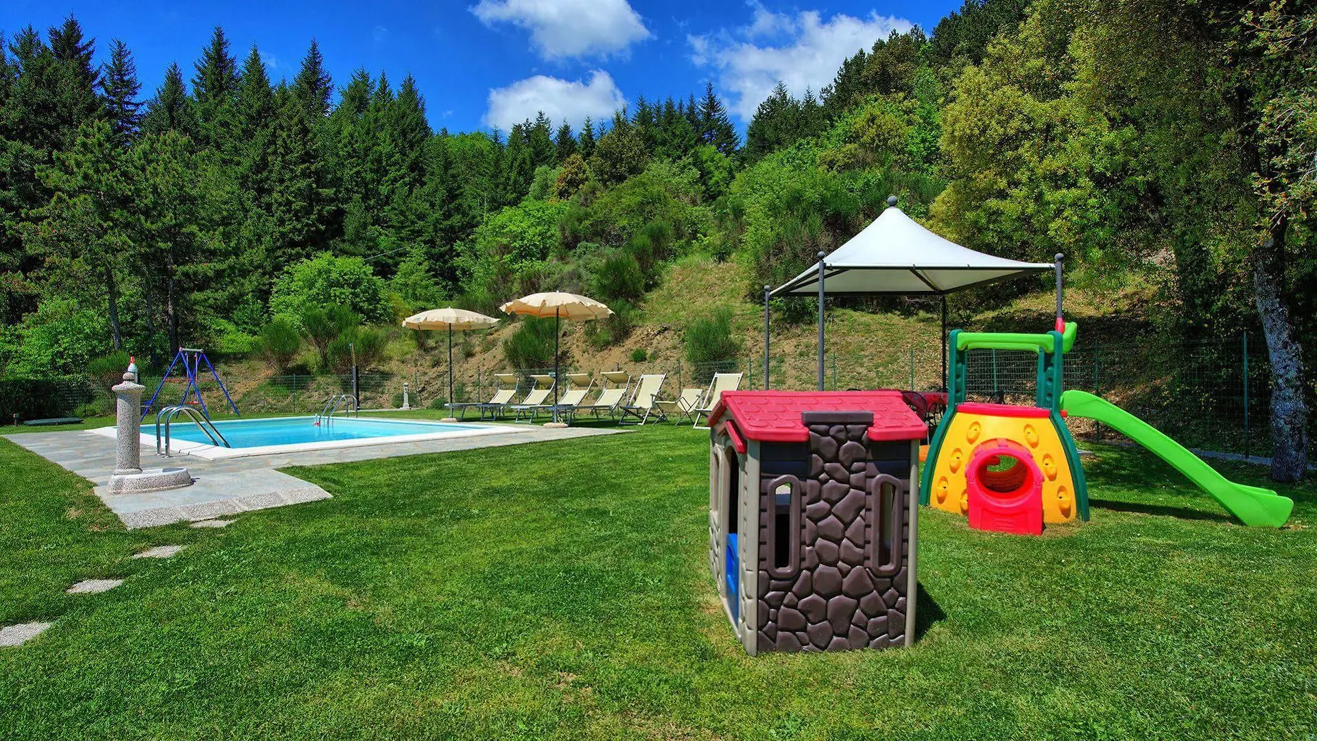 Portole Hotel Pergo di Cortona Italy